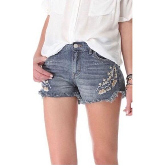 Free People Womens Size 26/2 Blue Dark Wash Denim Tulum Embroidered Shorts - Picture 1 of 5